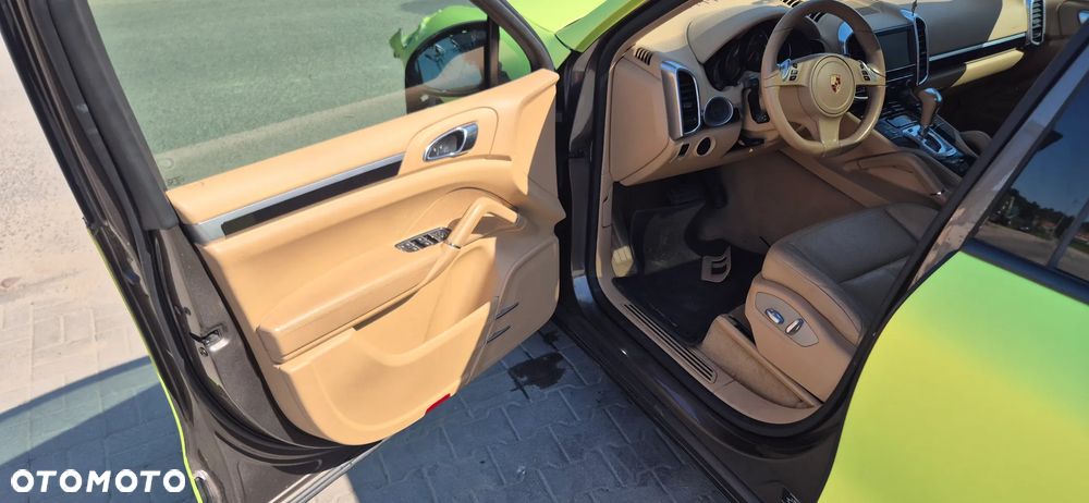 Porsche Cayenne Diesel - 16