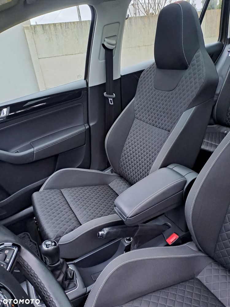 Skoda RAPID 1.0 TSI Style - 15