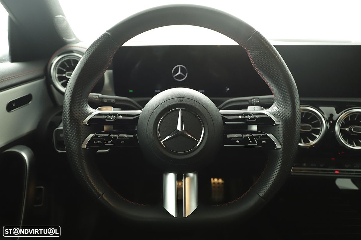 Mercedes-Benz CLA 180 d Shooting Brake AMG Line Aut. - 15