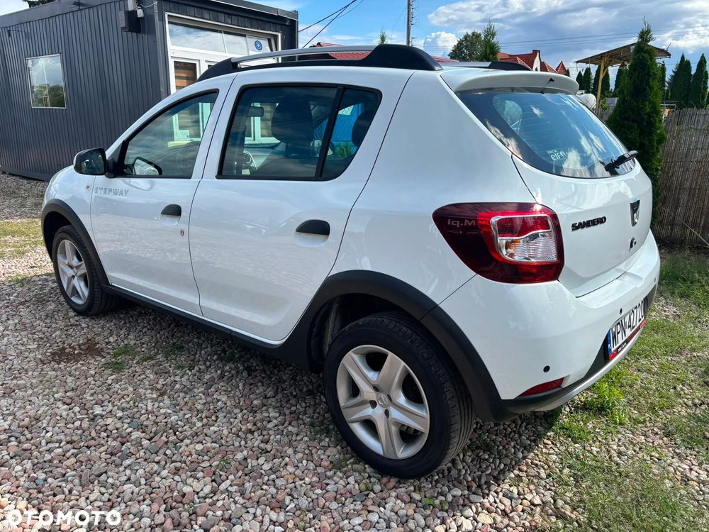 Dacia Sandero TCe 90 Laureate - 6