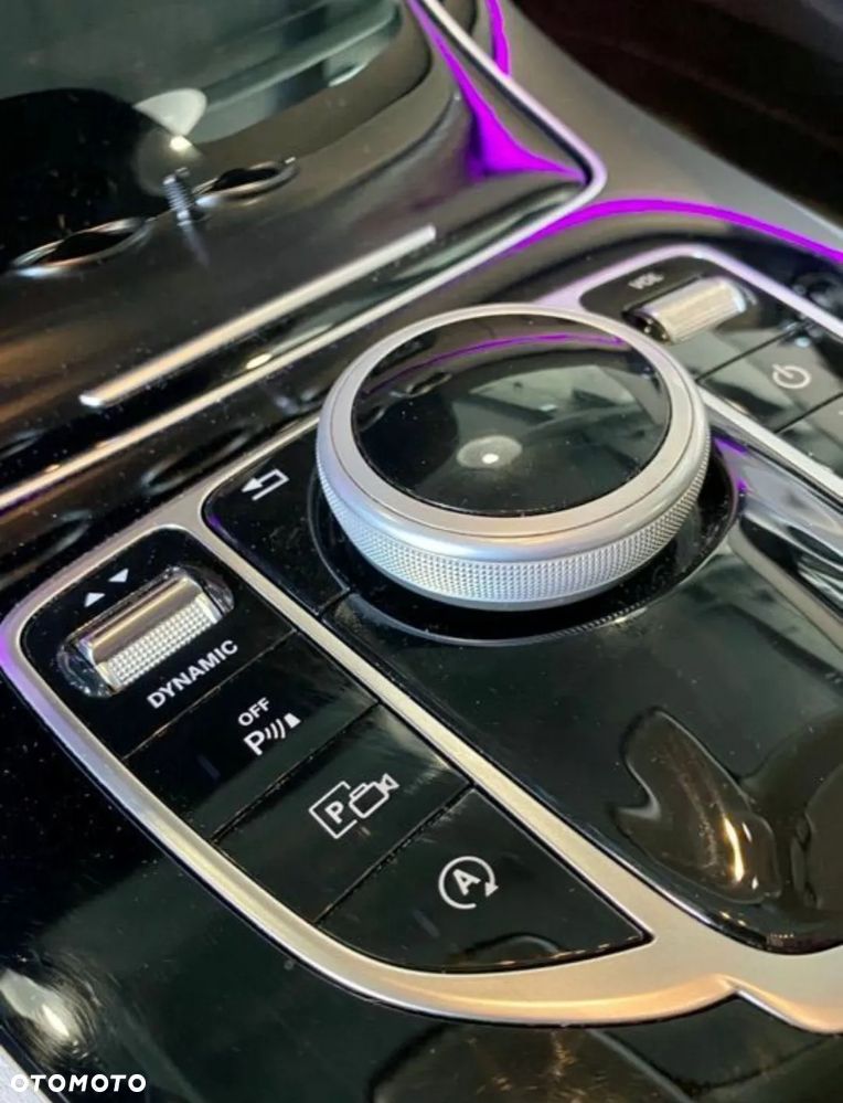 Mercedes-Benz Klasa E 220 d 9G-TRONIC - 22