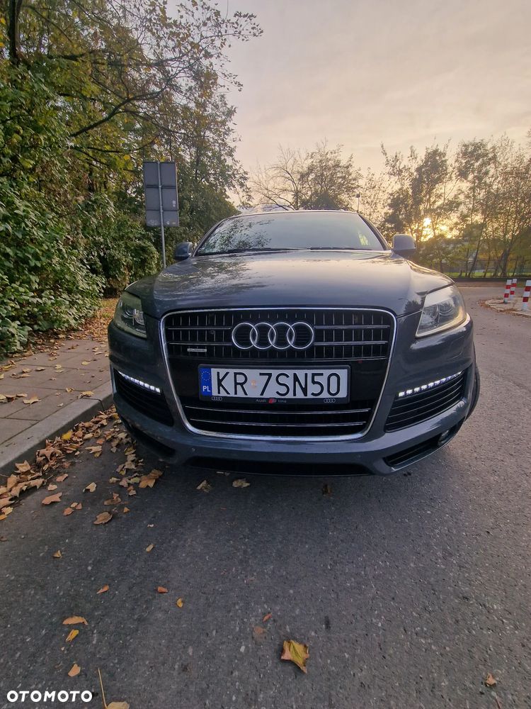 Audi Q7 - 21