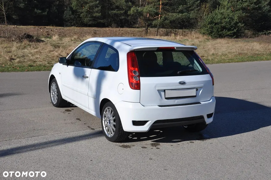 Ford Fiesta - 4