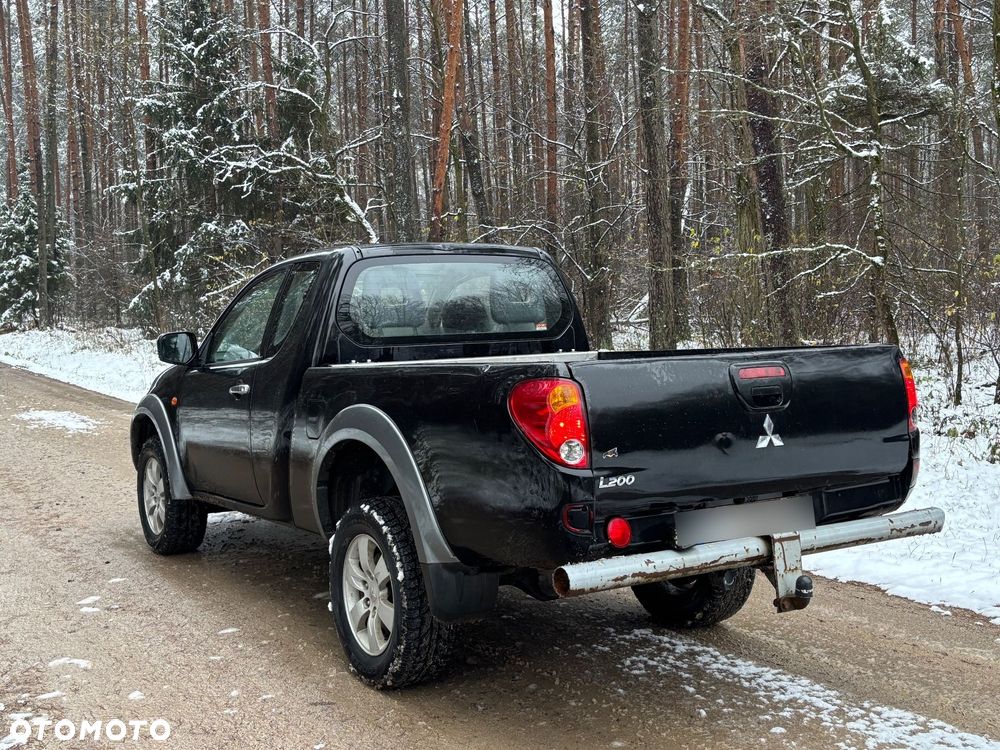 Mitsubishi L200 2.5 DID CC Intense - 6