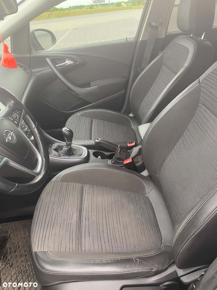 Opel Astra 1.4 T Enjoy EU6 - 11