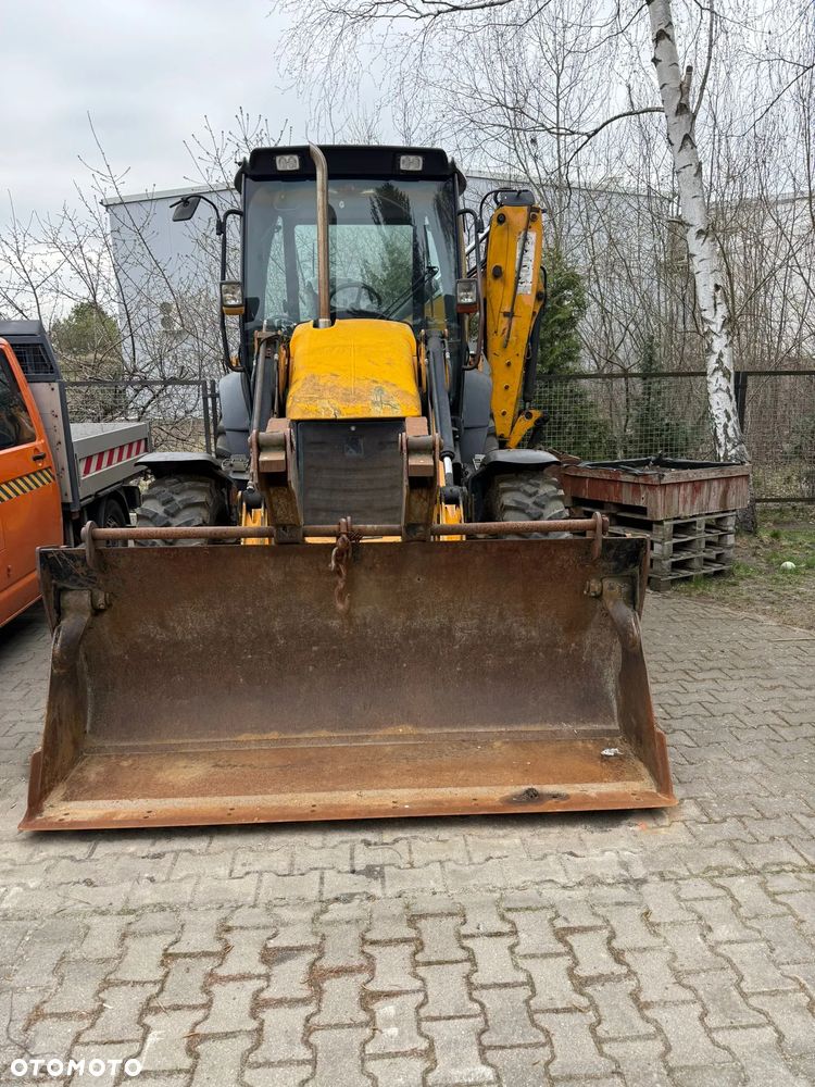 JCB 3CXC - 4