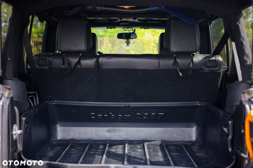 Jeep Wrangler - 14