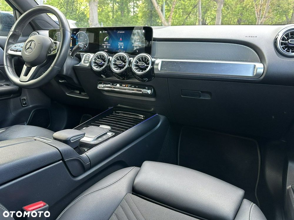 Mercedes-Benz GLB 200 7G-DCT - 27
