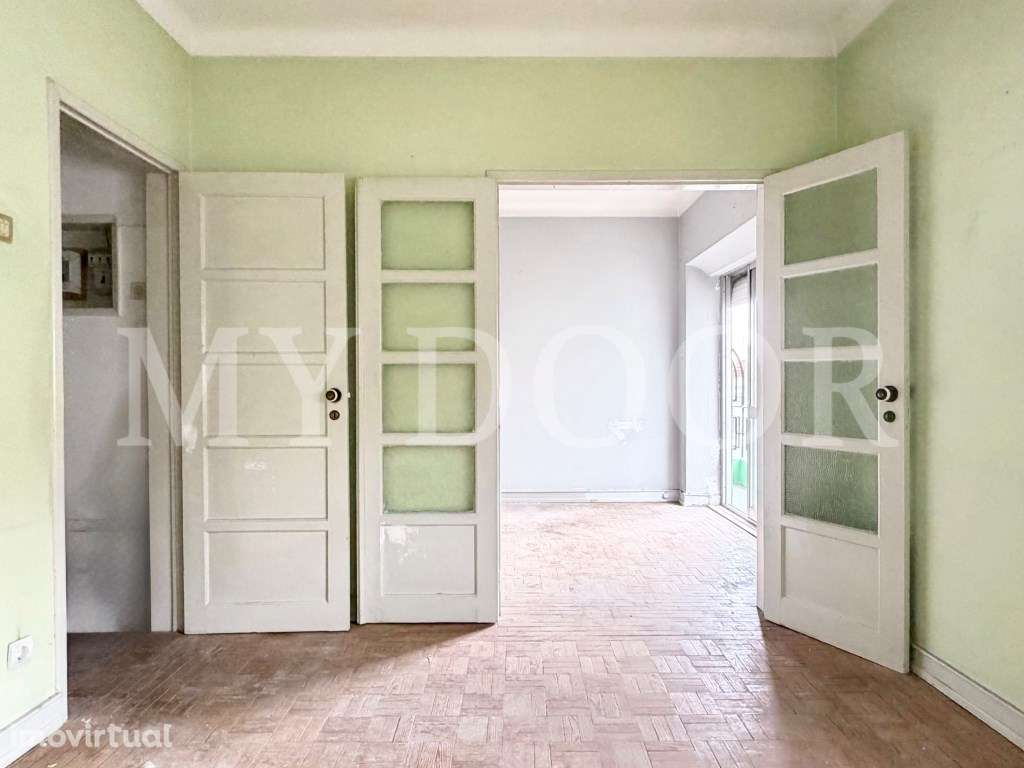 Apartamento T1 c/ potencial para transformar em T2 - Moscavide - Grande imagem: 2/17