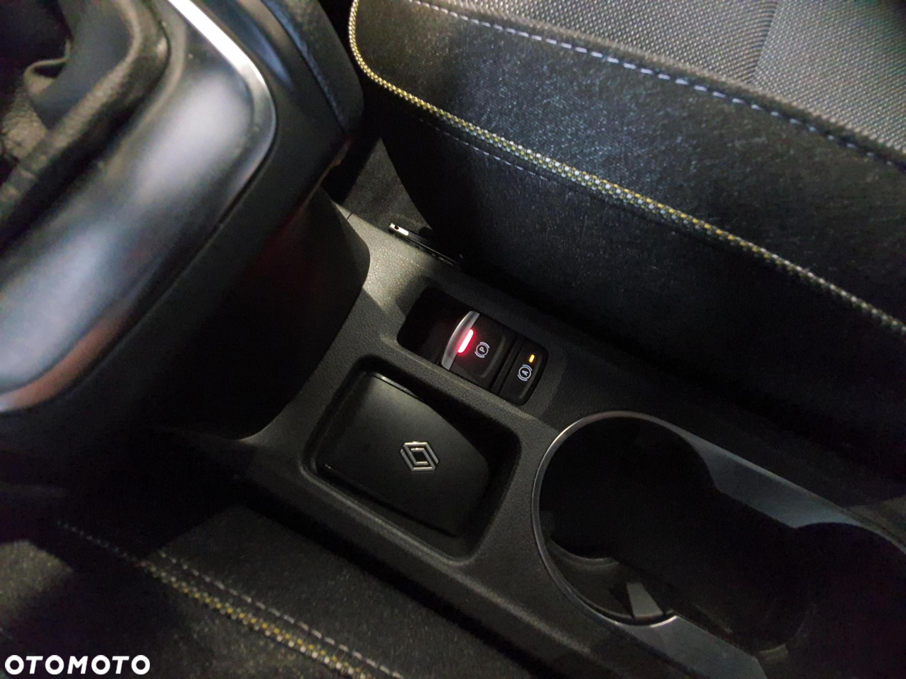Renault Captur - 14