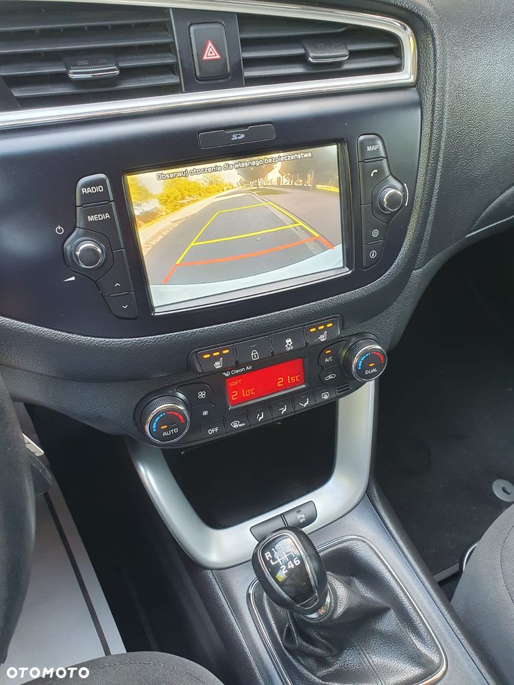Kia Ceed 1.6 GDI XL - 10