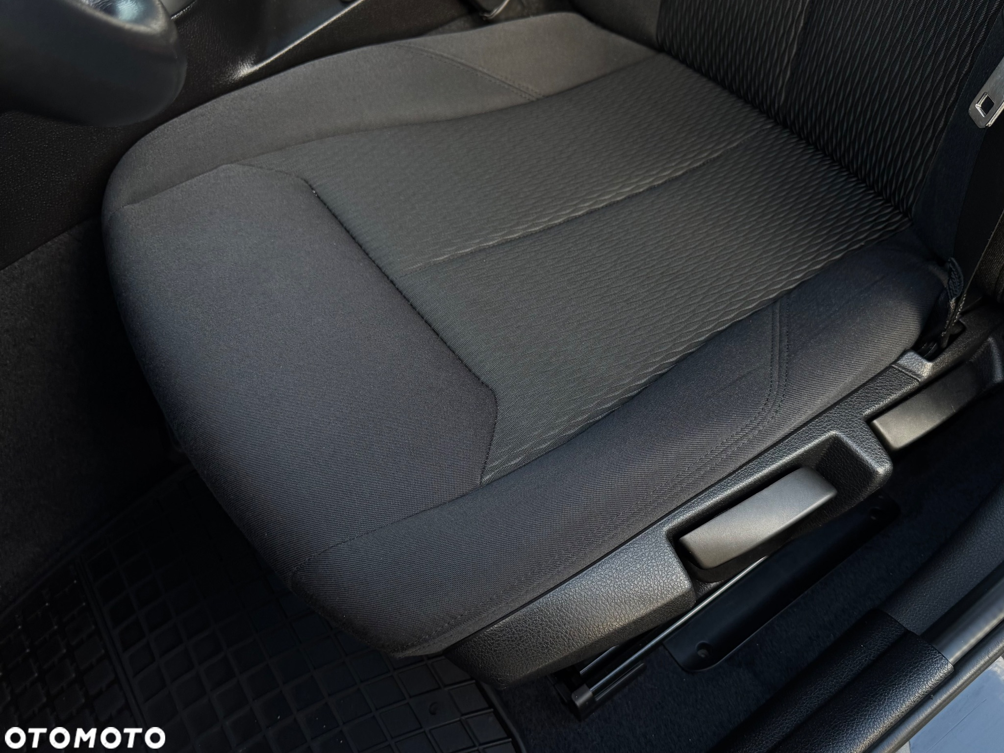 BMW Seria 1 118d - 15