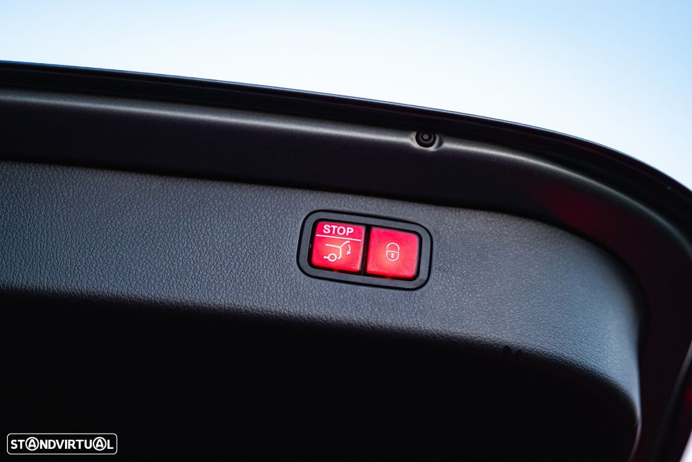 Mercedes-Benz C 300 e 9G-TRONIC Edition AMG Line - 57