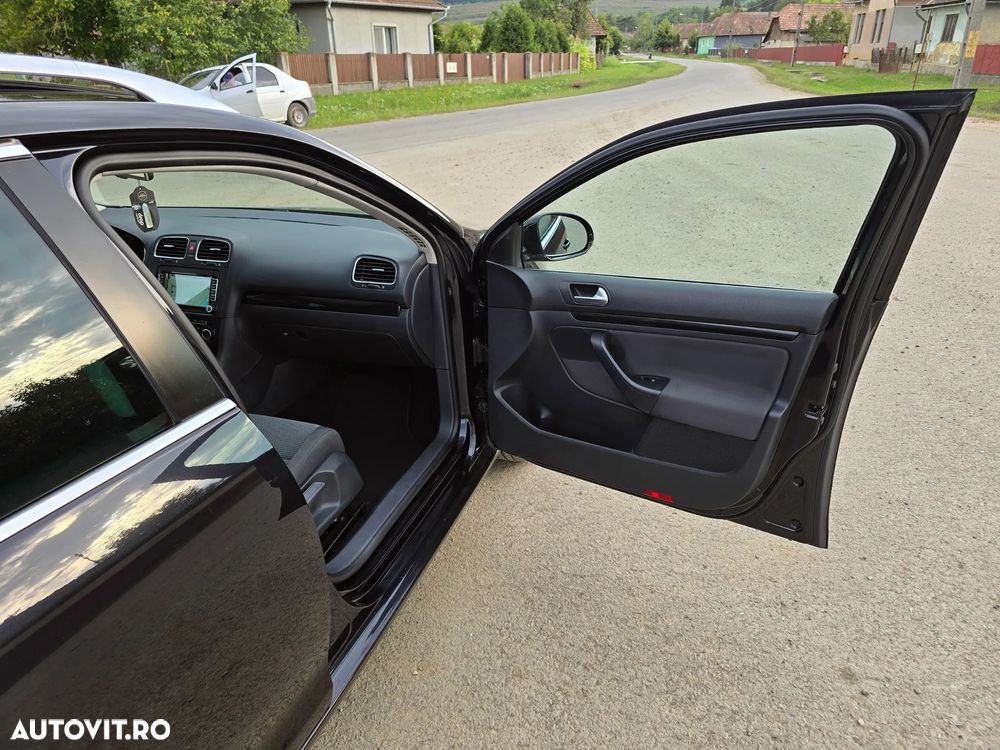 Volkswagen Golf 1.6 TDI BlueMotion Technology DPF Highline - 33