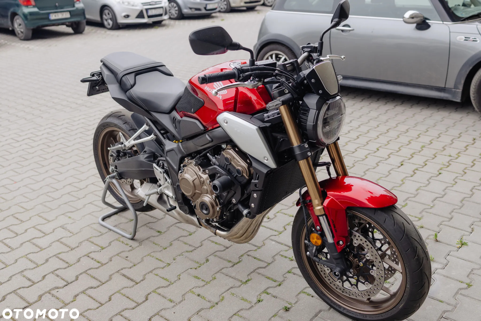 Honda CB - 2