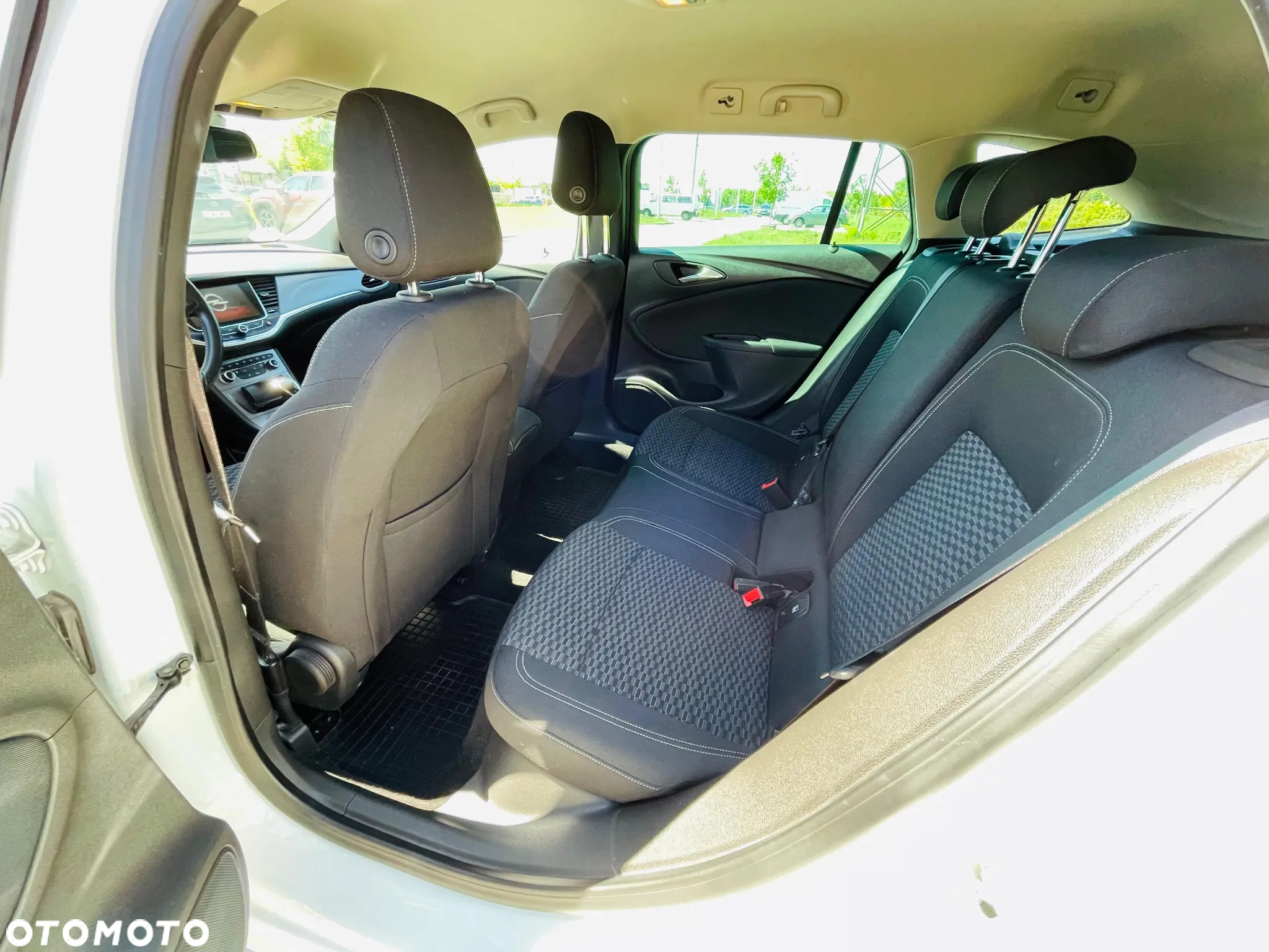 Opel Astra 1.4 Turbo Sports Tourer Edition - 10