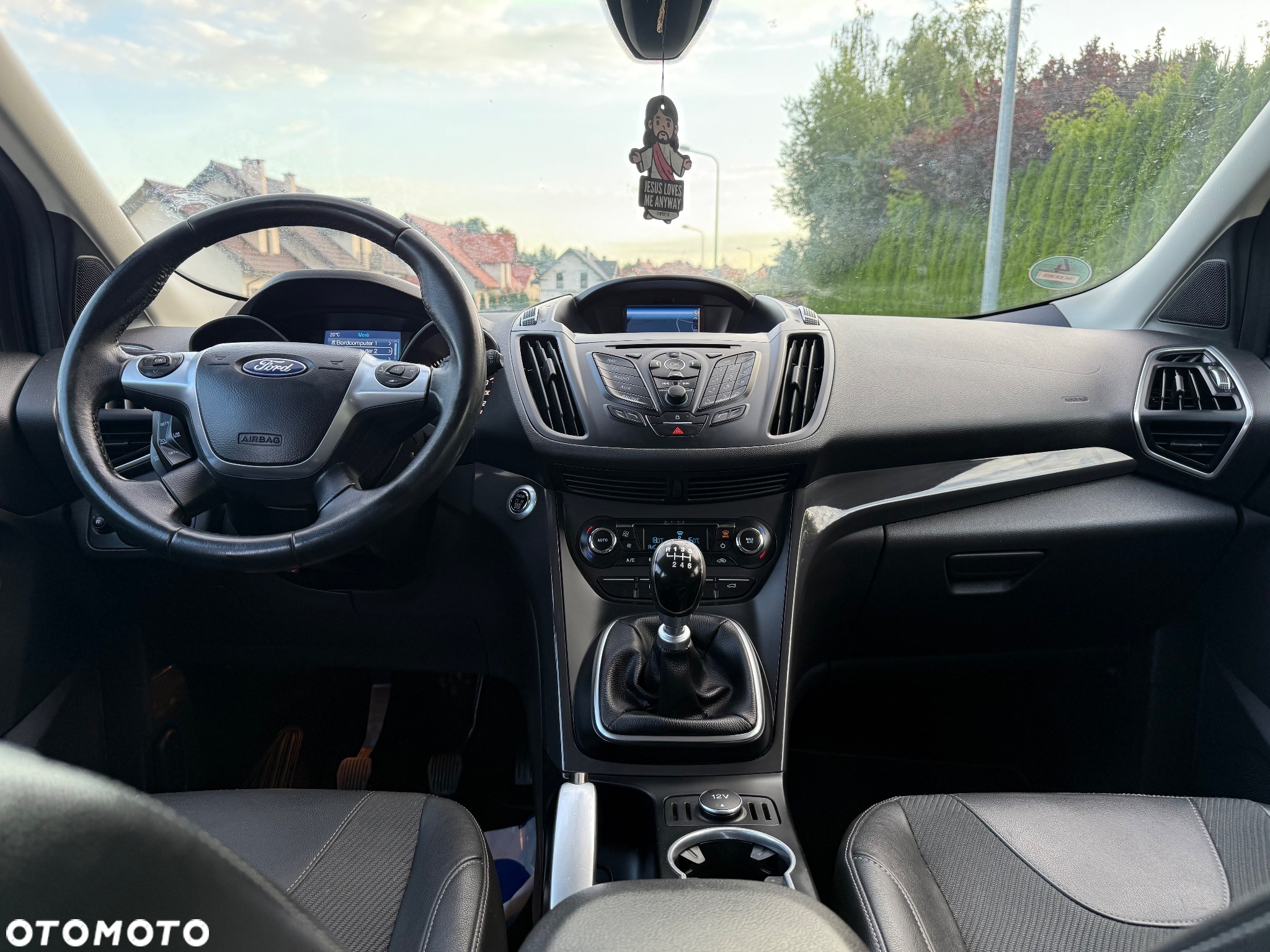 Ford Kuga - 8