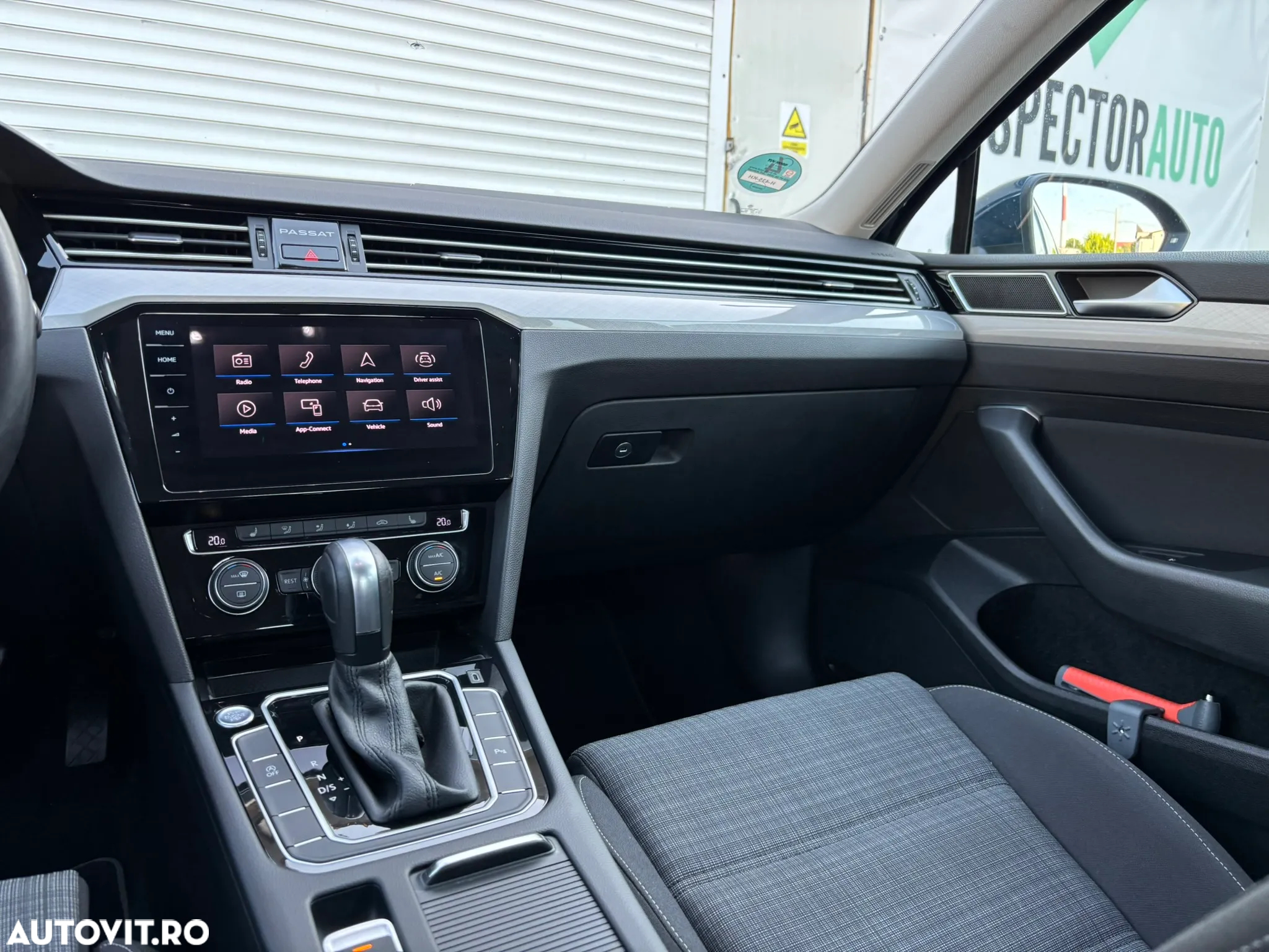 Volkswagen Passat 1.5 TSI ACT DSG Comfortline - 22