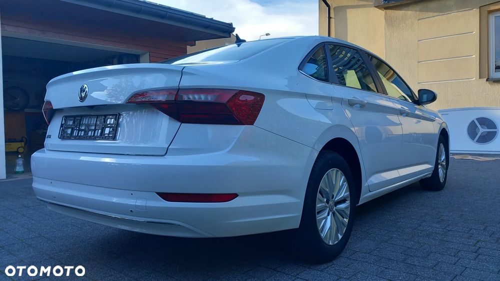 Volkswagen Jetta - 18