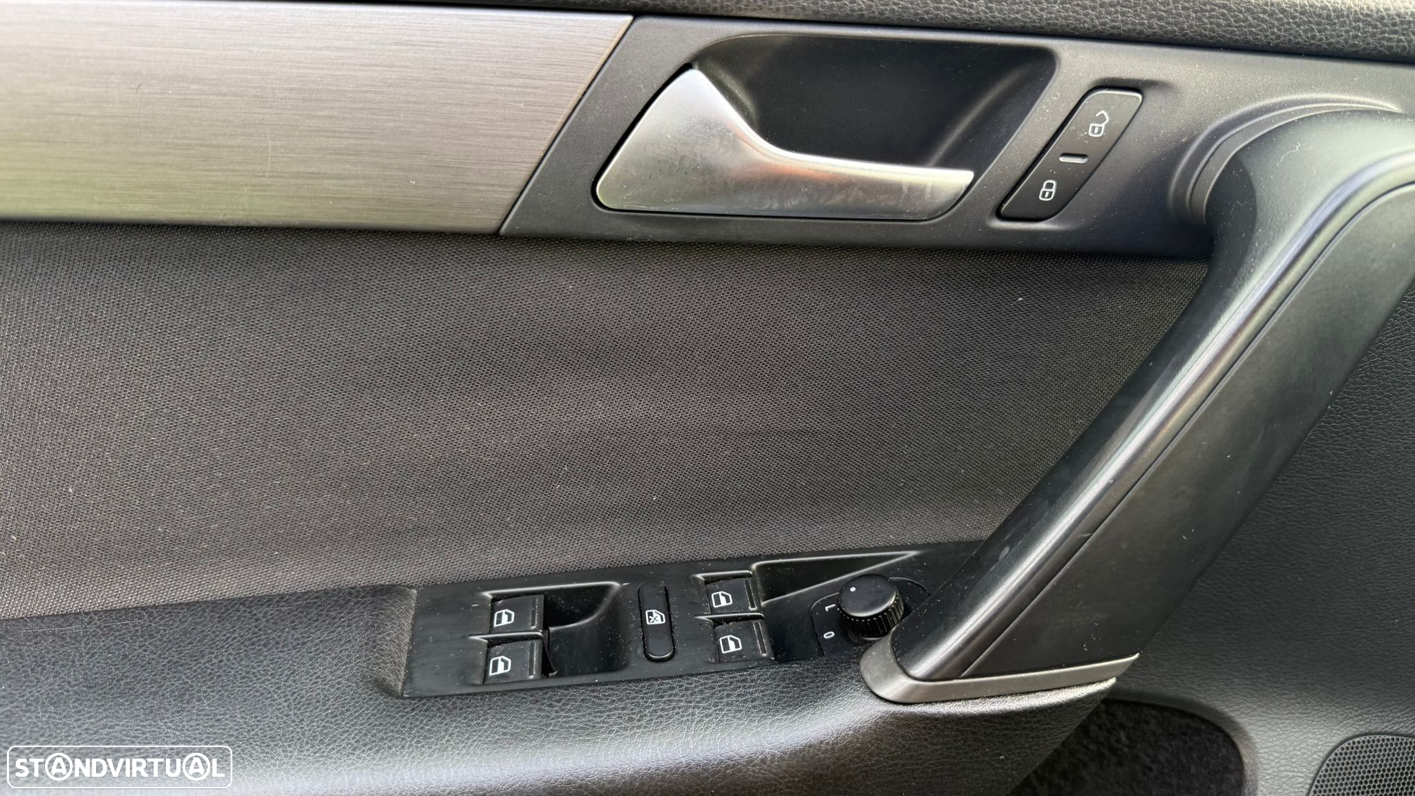 VW Passat 2.0 TDI Highline - 49