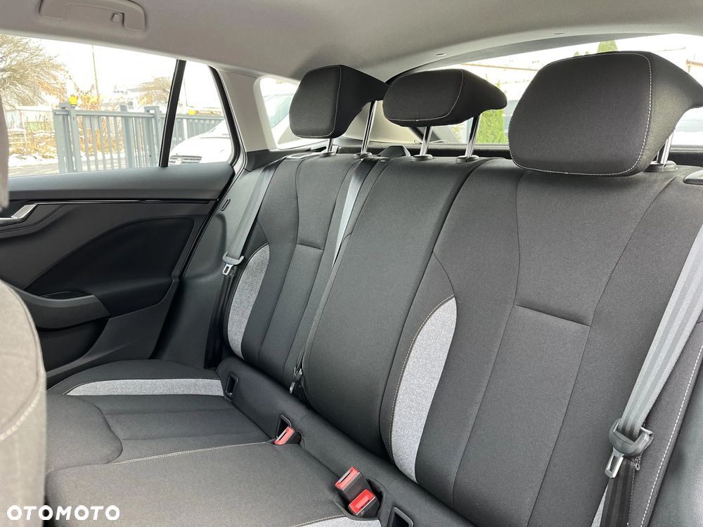 Skoda Scala 1.0 TSI Selection DSG - 16