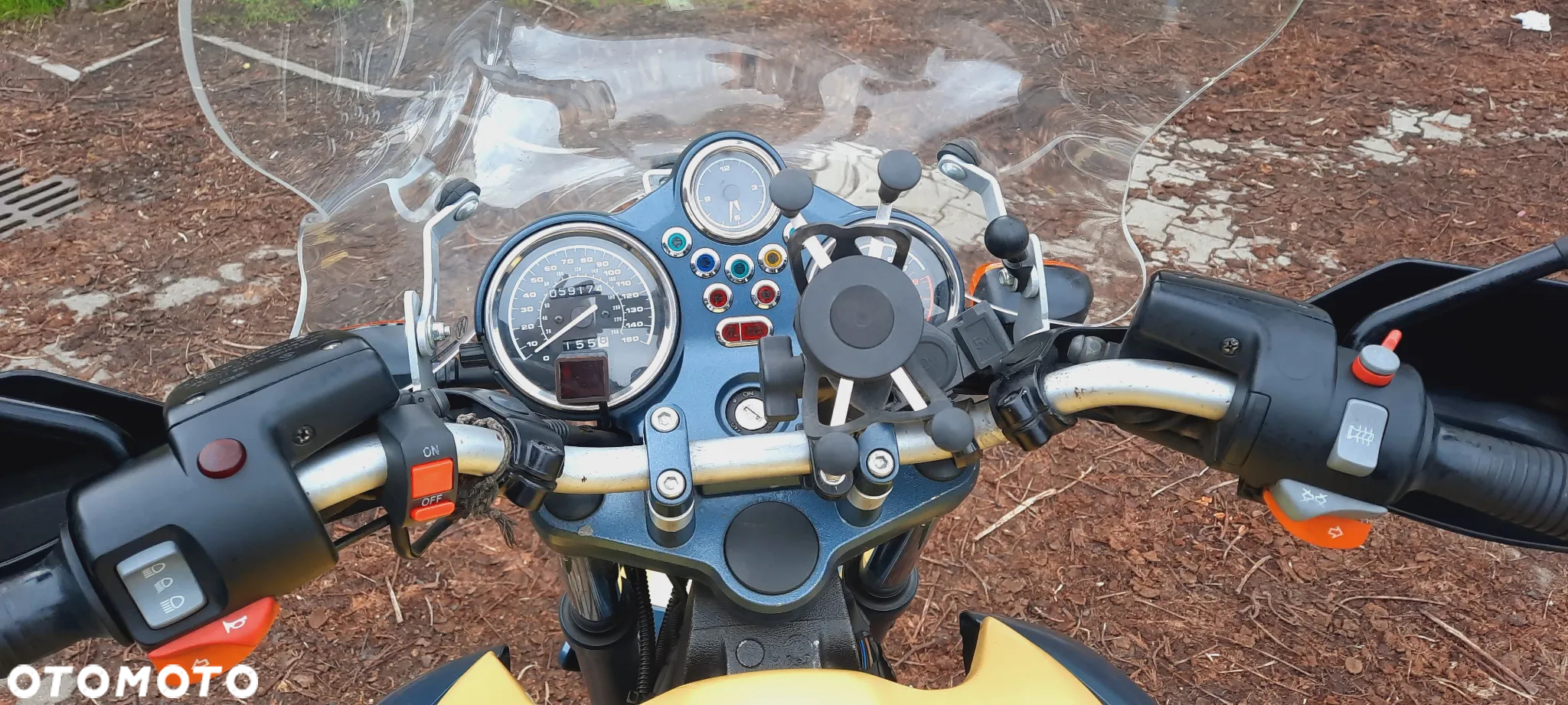 BMW R - 11