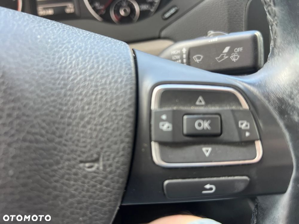 Volkswagen Jetta 1.6 TDI Comfortline - 19