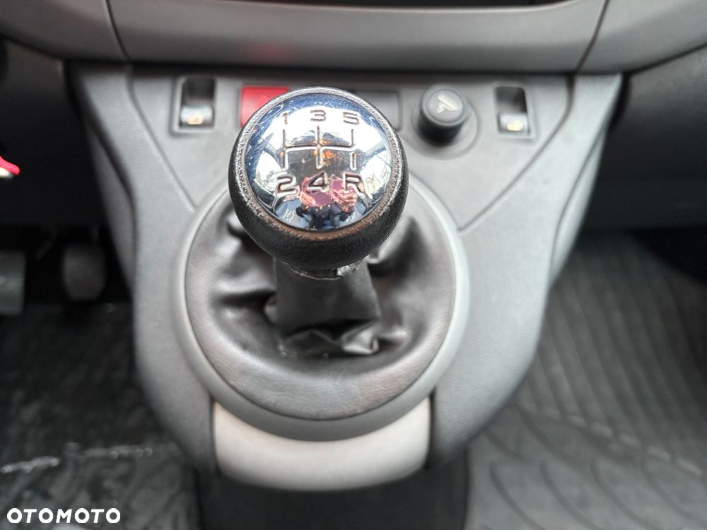 Peugeot Partner 1.6 BlueHDi Active - 17