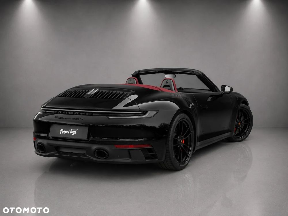 Porsche 911 Carrera 4 GTS - 5