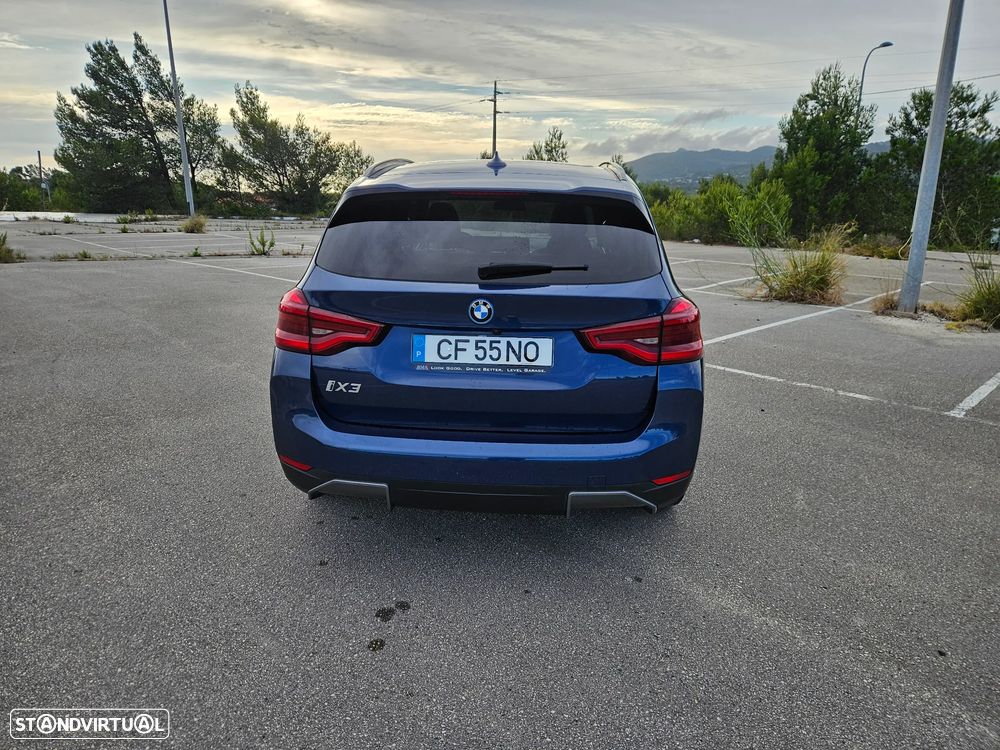 BMW iX3 Impressive - 8
