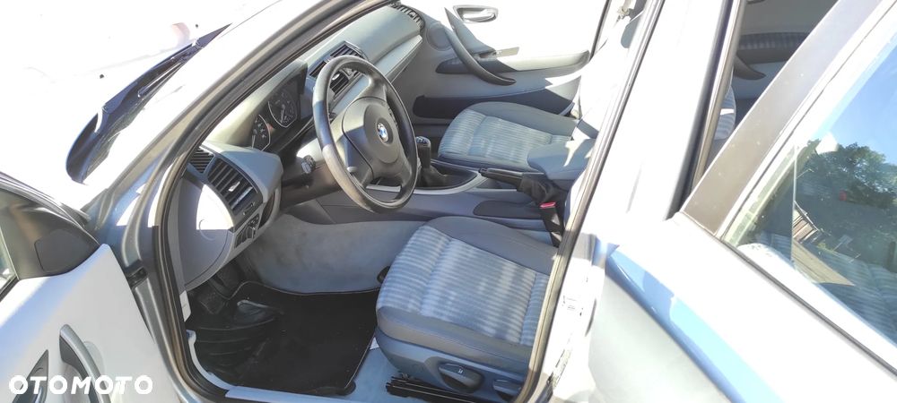 BMW Seria 1 118i - 11