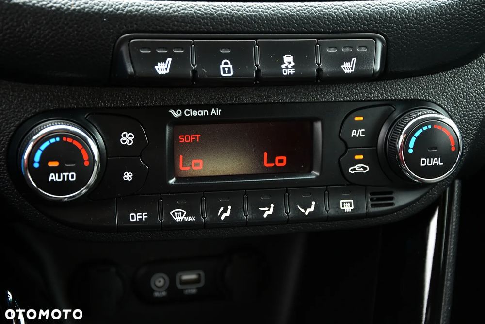 Kia Ceed 1.6 GDI L Business Line - 17