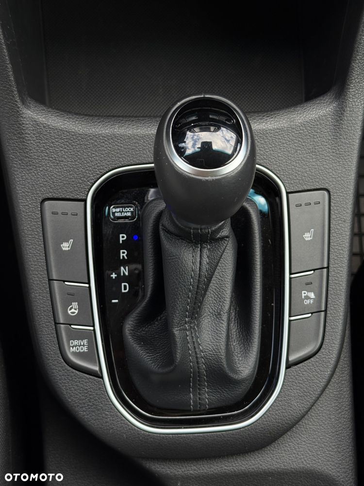 Hyundai i30 1.0 T-GDI Smart DCT - 26