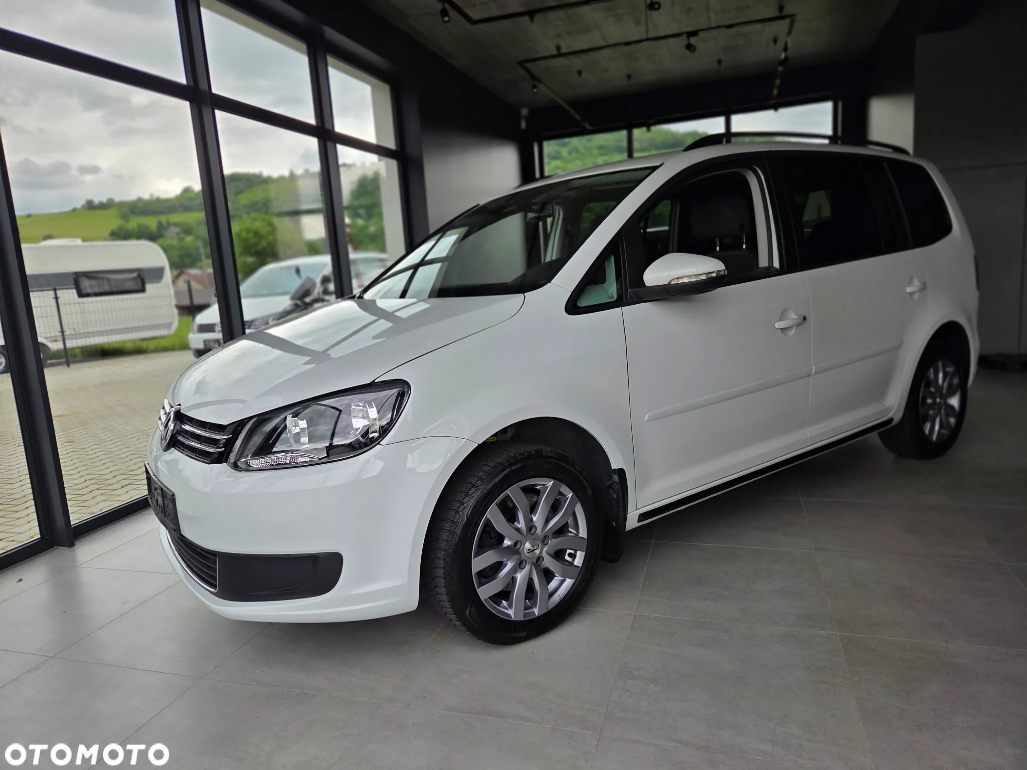 Volkswagen Touran - 20