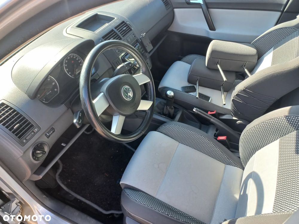 Volkswagen Polo Cross - 10