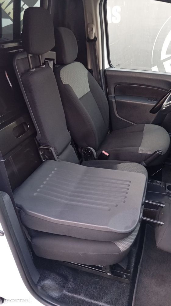 Renault Kangoo 1.5 dCi Maxi Business S/S 3L - 27