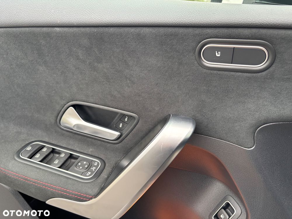 Mercedes-Benz Klasa A 250 e PHEV AMG Line 8G-DCT - 15