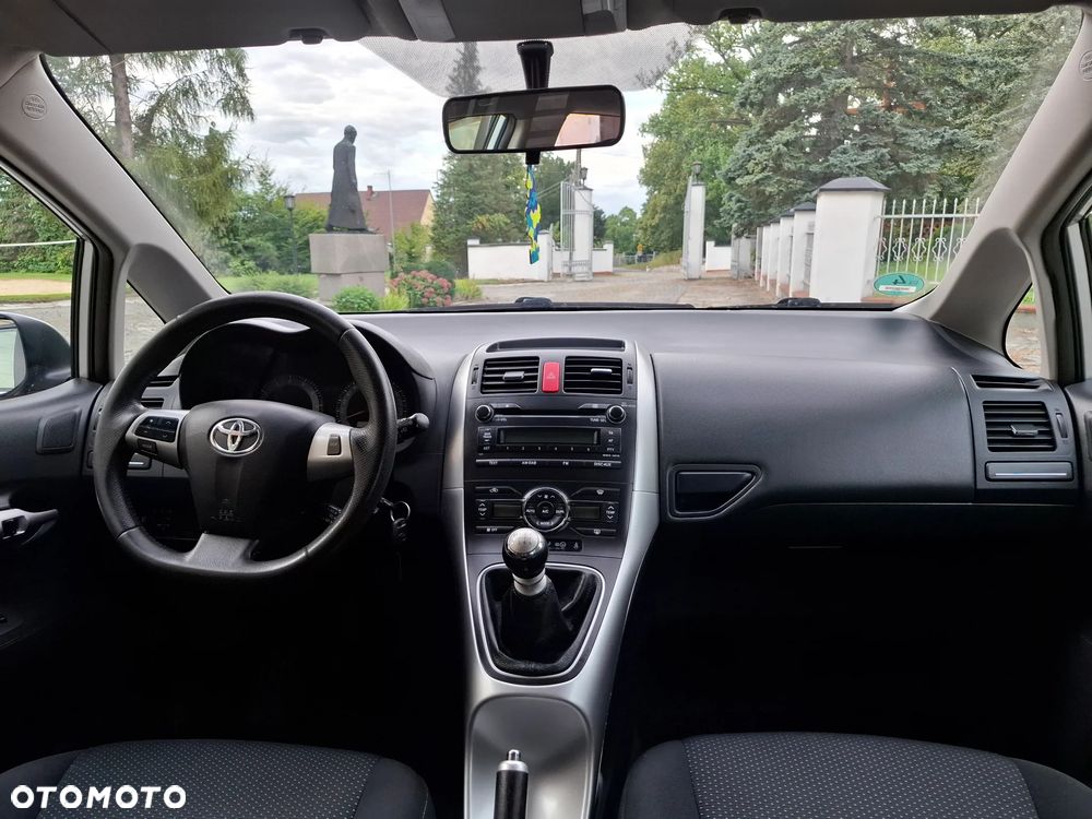 Toyota Auris 1.6 Life+ - 17