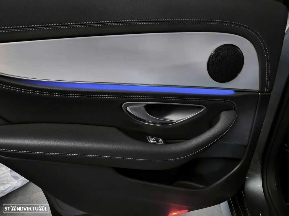 Mercedes-Benz E 300 de AMG Line - 37