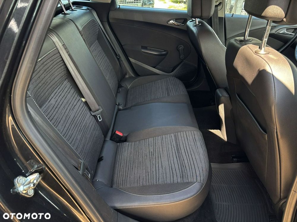 Opel Astra 1.4 Turbo Style - 23