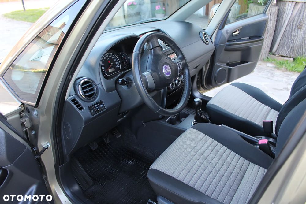 Fiat Sedici 1.6 16V 4x4 Luxury - 23