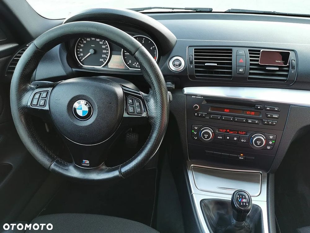 BMW Seria 1 - 30