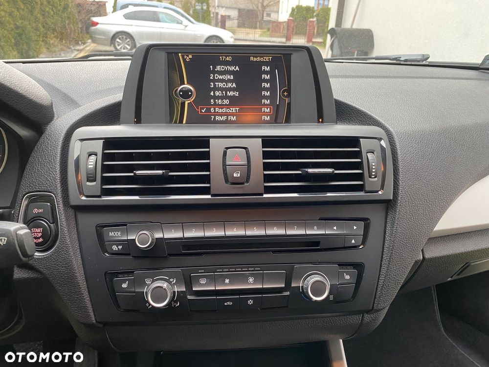 BMW Seria 1 118i - 22