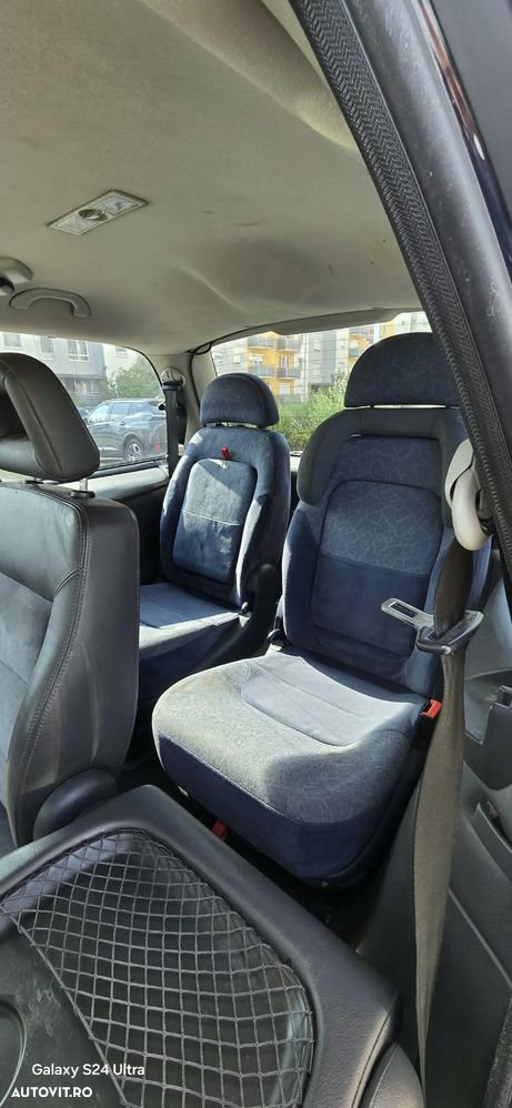 Volkswagen Sharan 2.0 TDI Comfortline - 18