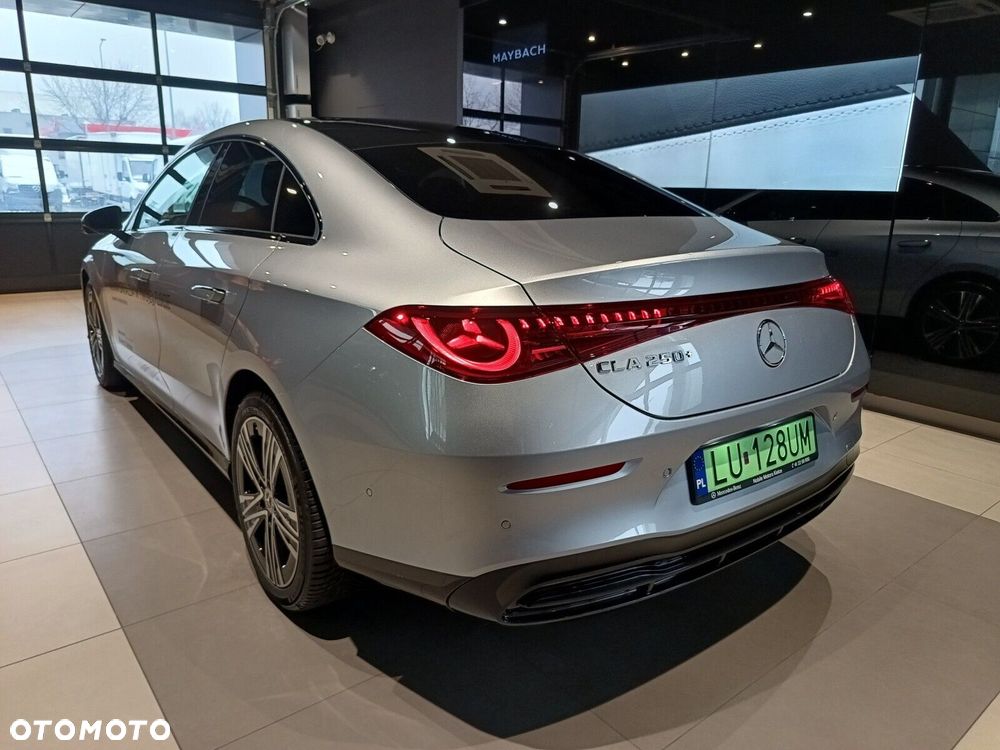 Mercedes-Benz CLA - 9