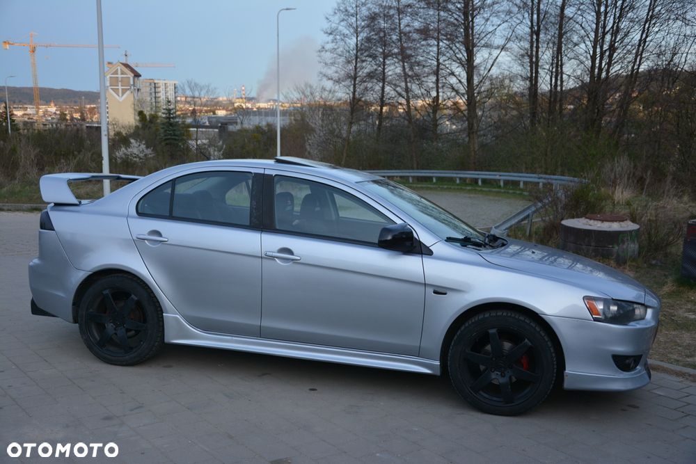 Mitsubishi Lancer - 4