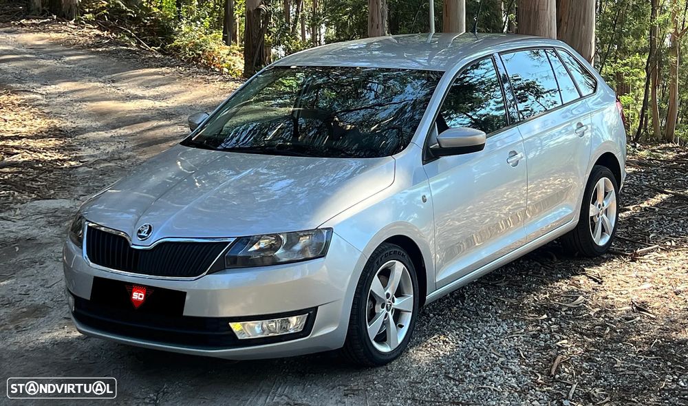Skoda Rapid Spaceback 1.6 TDi Elegance - 4