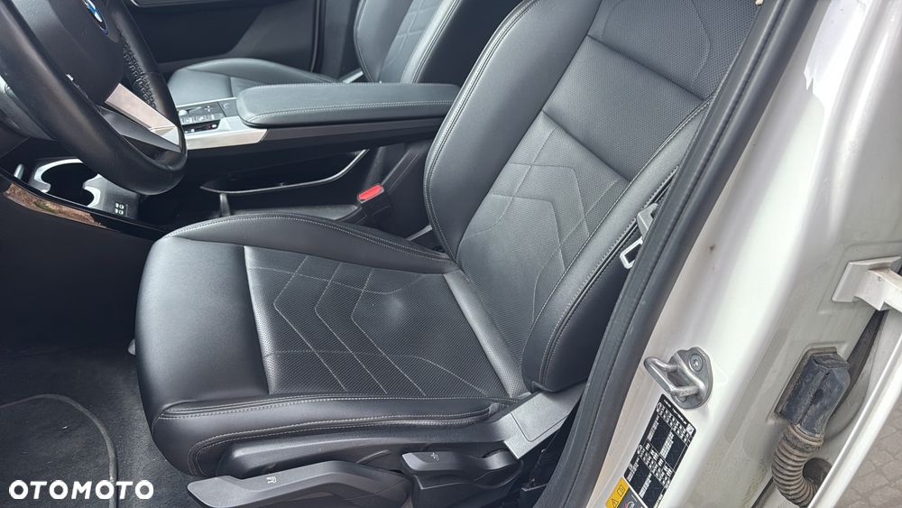 BMW iX1 xDrive30 66.5kWh xLine - 15