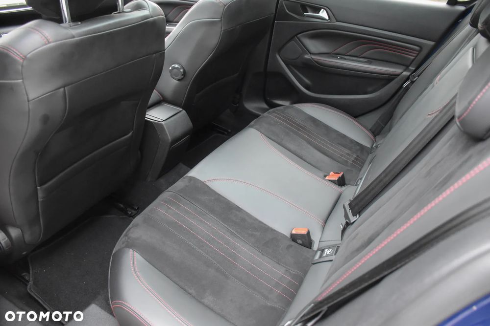 Peugeot 308 1.6 e-THP GT S&S - 36