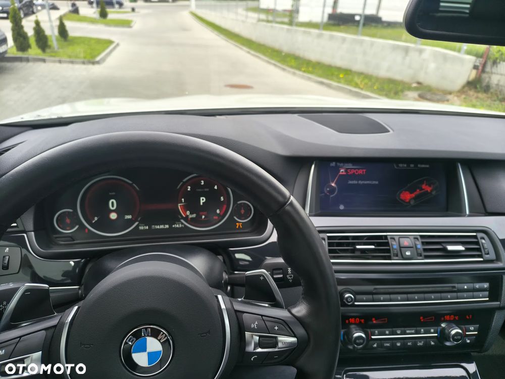 BMW Seria 5 525d xDrive Sport-Aut Luxury Line - 8